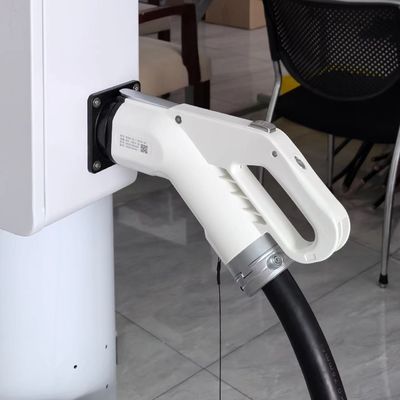 4.3 pouces écran OCPP GBT CCS DC EV chargeur 40kw 64a courant de sortie pour les stations de piles